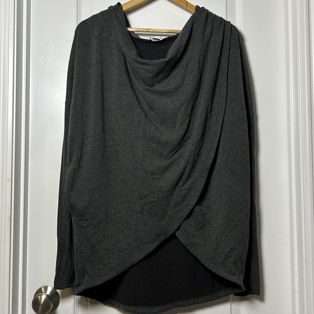 Athleta Charcoal Gray Heather Purana‎ Wrap Sweatshirt Athleisure Lounge Style